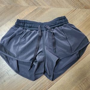 Lululemon 🍋 Hotty Hot Shorts (Originals)